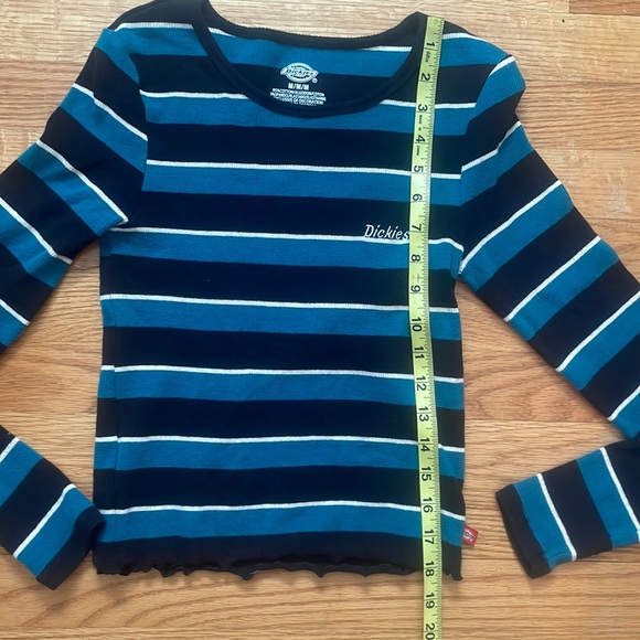 Dickies Medium Long Sleeve Top - Picture 3 of 6